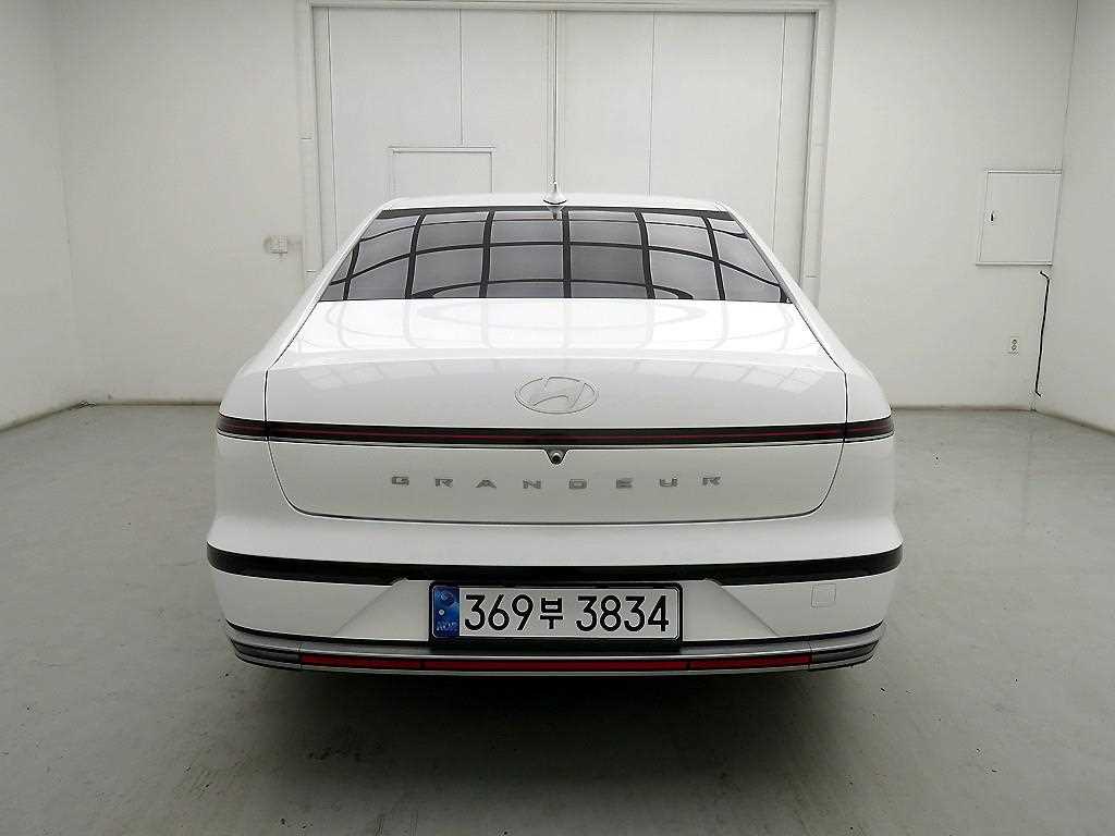 HYUNDAI Grandeur - Vista 3