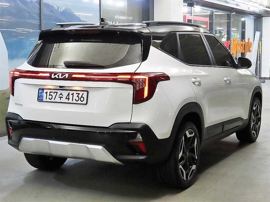 KIA Seltos - Vista 4