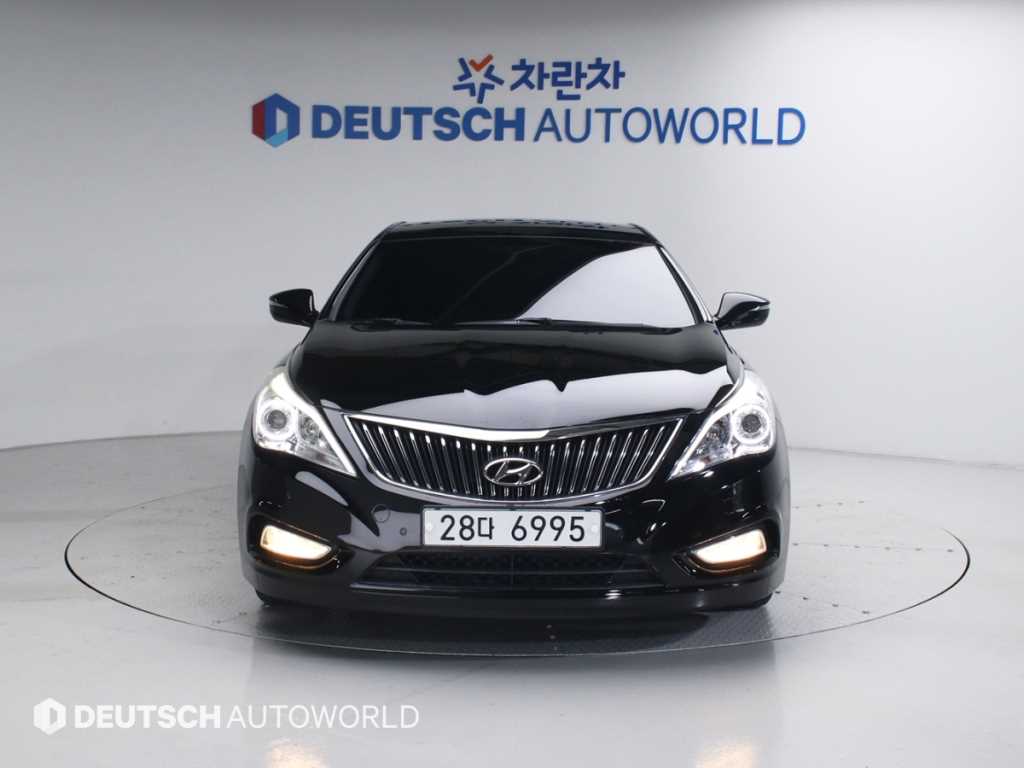 HYUNDAI Grandeur - Vista 3