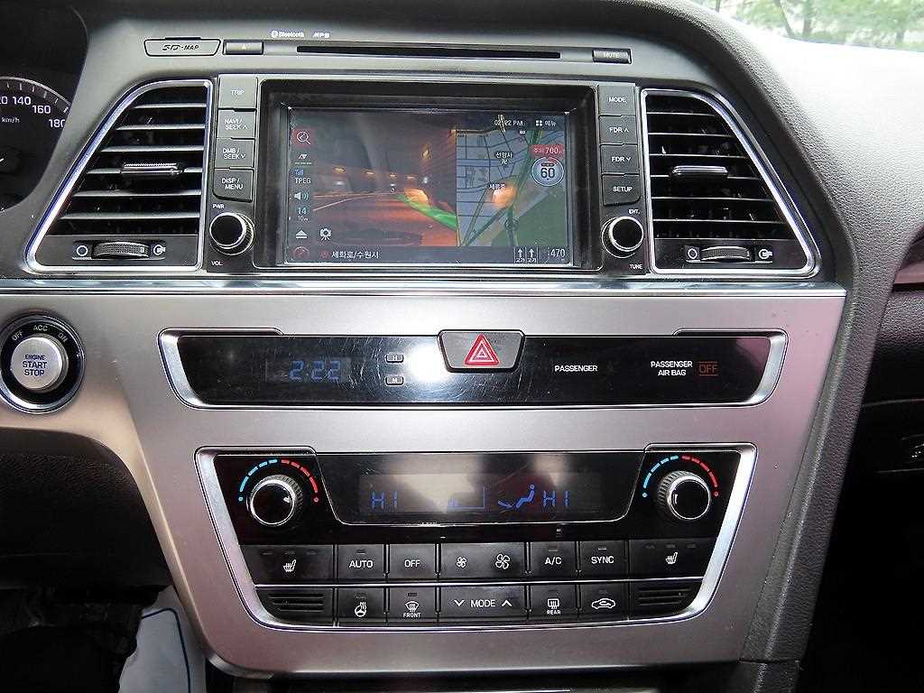 HYUNDAI Sonata 2016 Plateado - Importación desde Corea - HF Imports Iquique - Foto 13