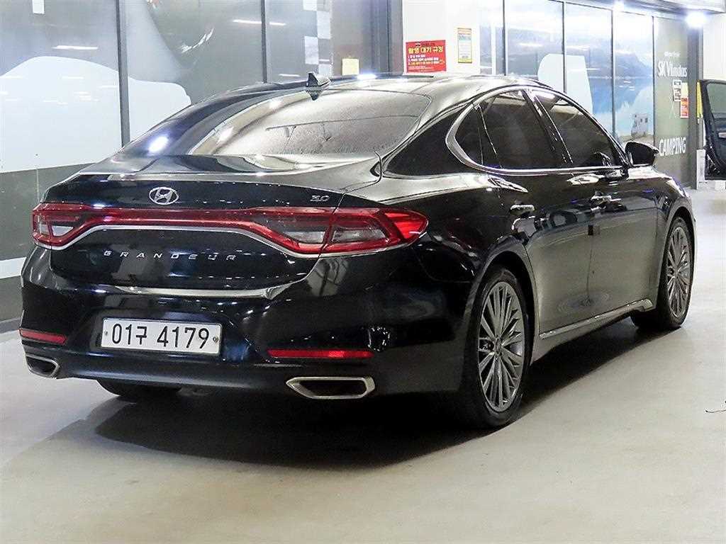 HYUNDAI Grandeur - Vista 4