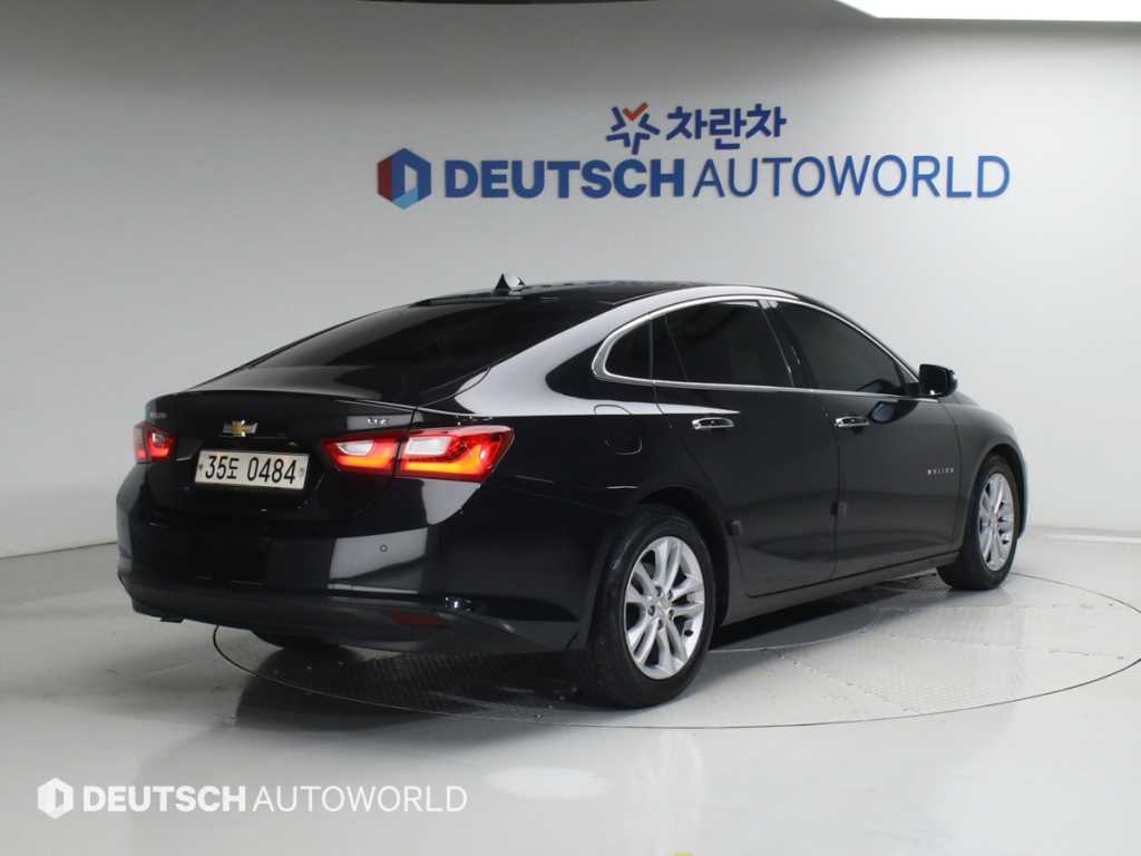 Chevrolet Malibu - Vista 2