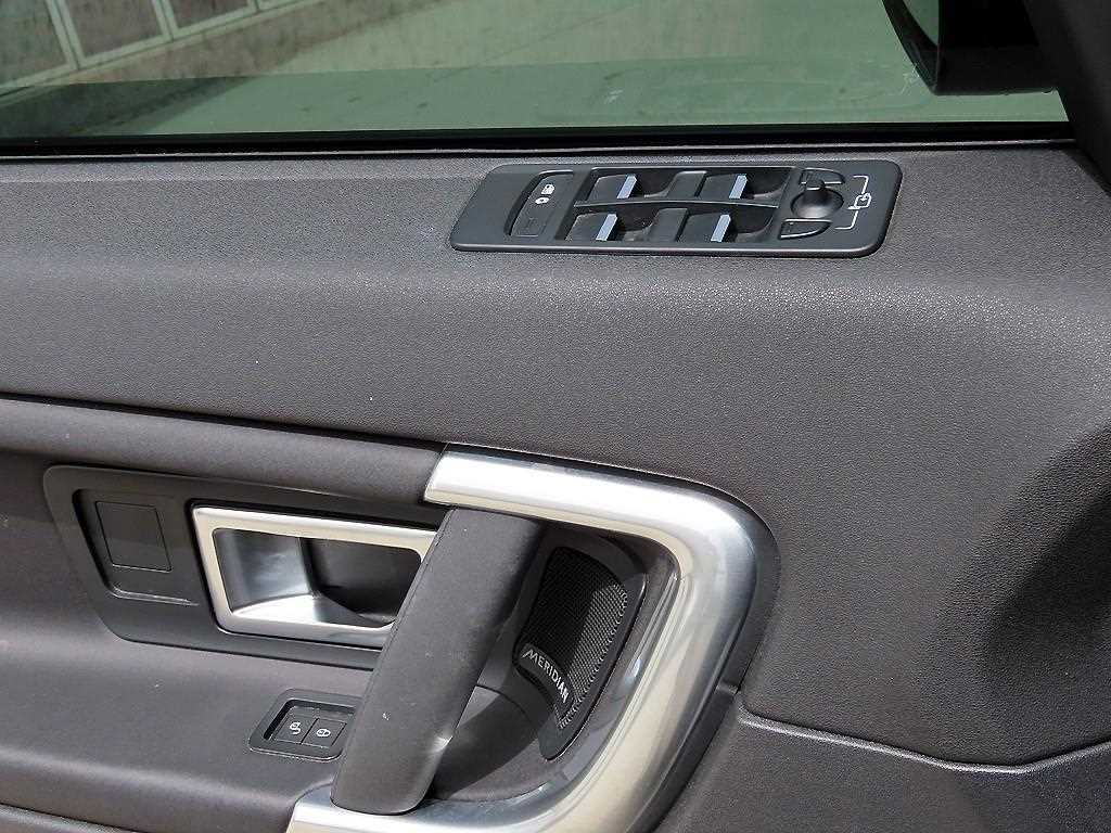 Land Rover Discovery Sports - Vista 11