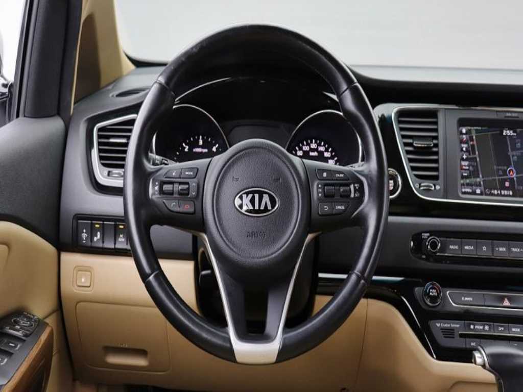 KIA Carnival 2018 - Importación desde Corea - HF Imports Iquique - Foto 18