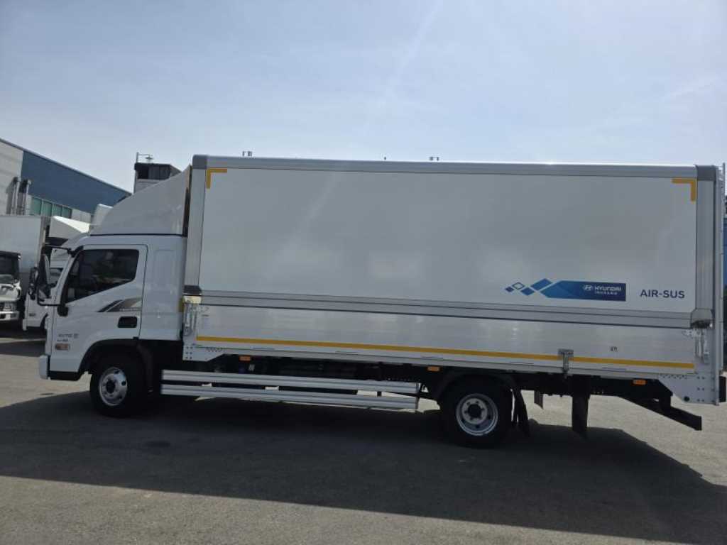 medium and large cargo truck - Vista 4