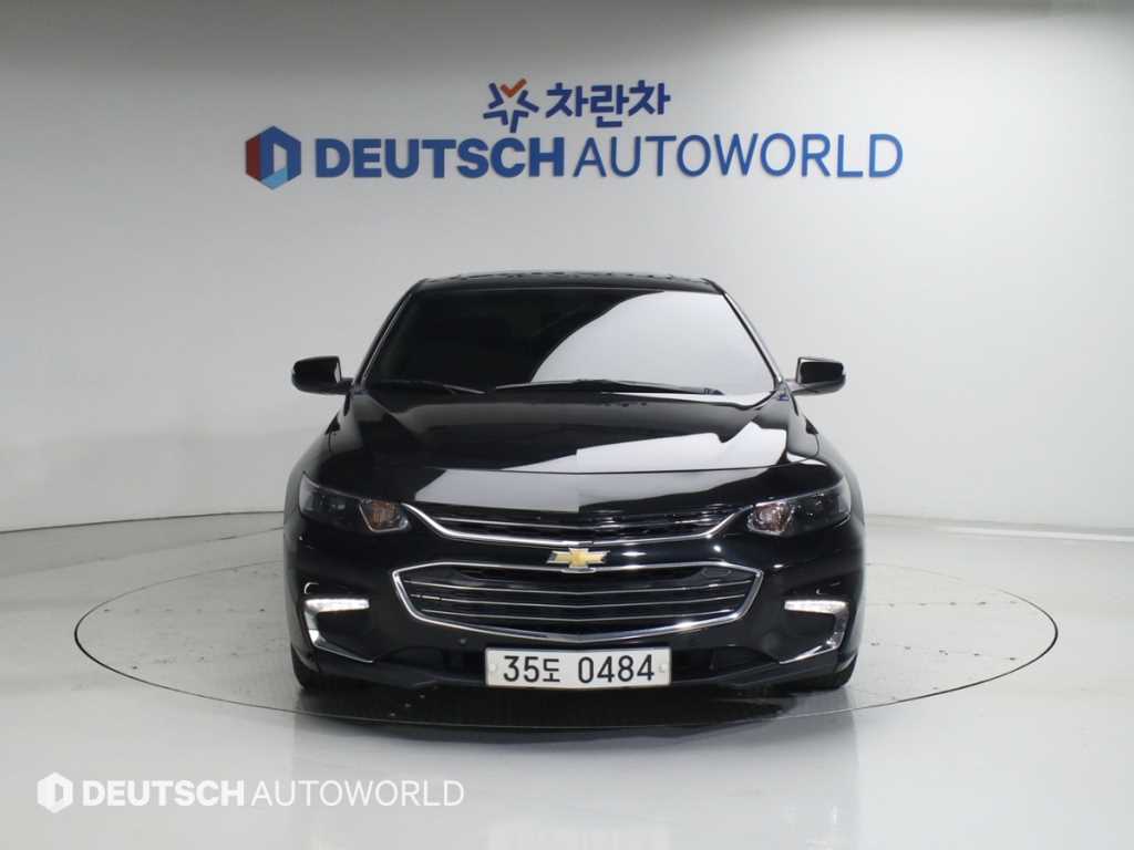 Chevrolet Malibu - Vista 3