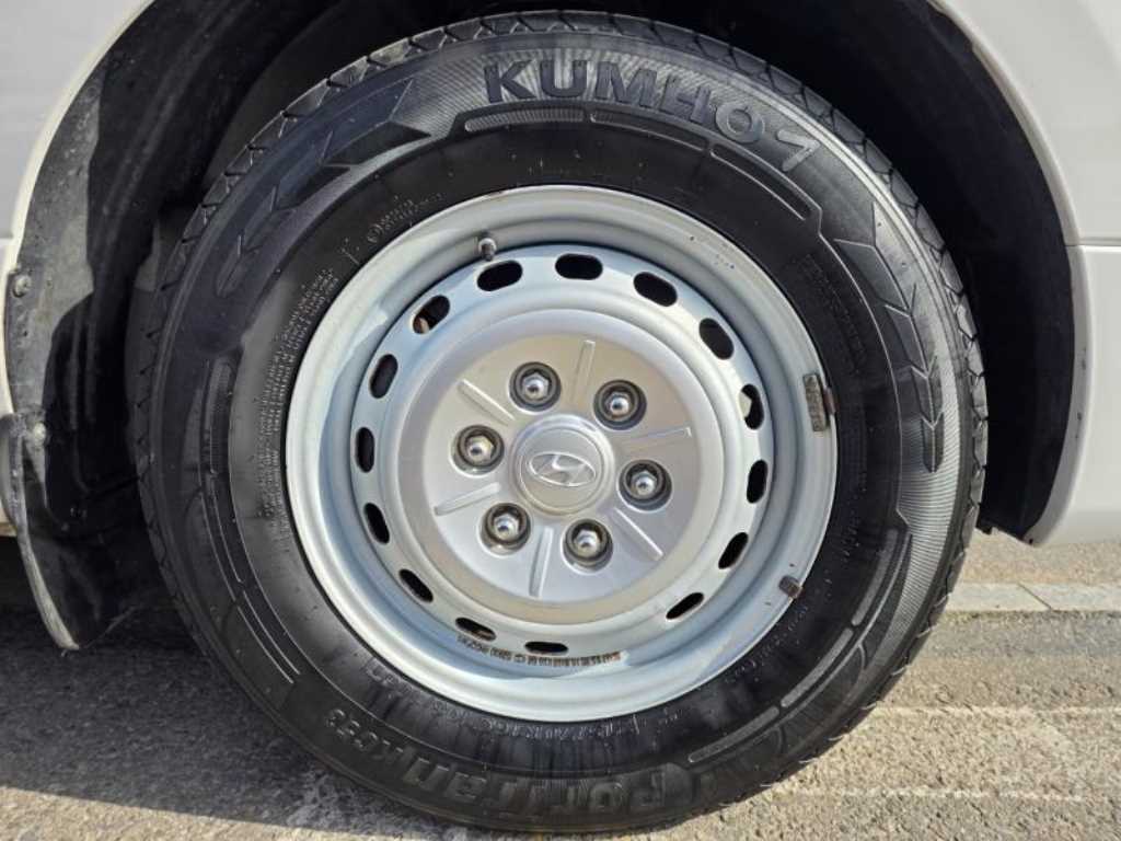 HYUNDAI Starex 2016 Blanco - Importación desde Corea - HF Imports Iquique - Foto 18