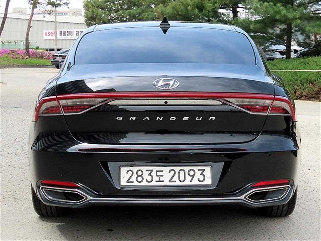 HYUNDAI Grandeur - Vista 4