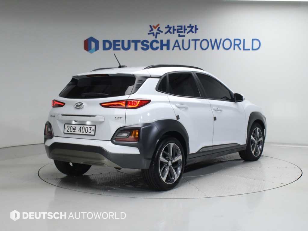HYUNDAI Kona - Vista 2