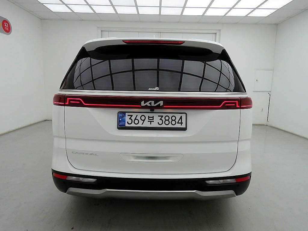 KIA Carnival - Vista 3