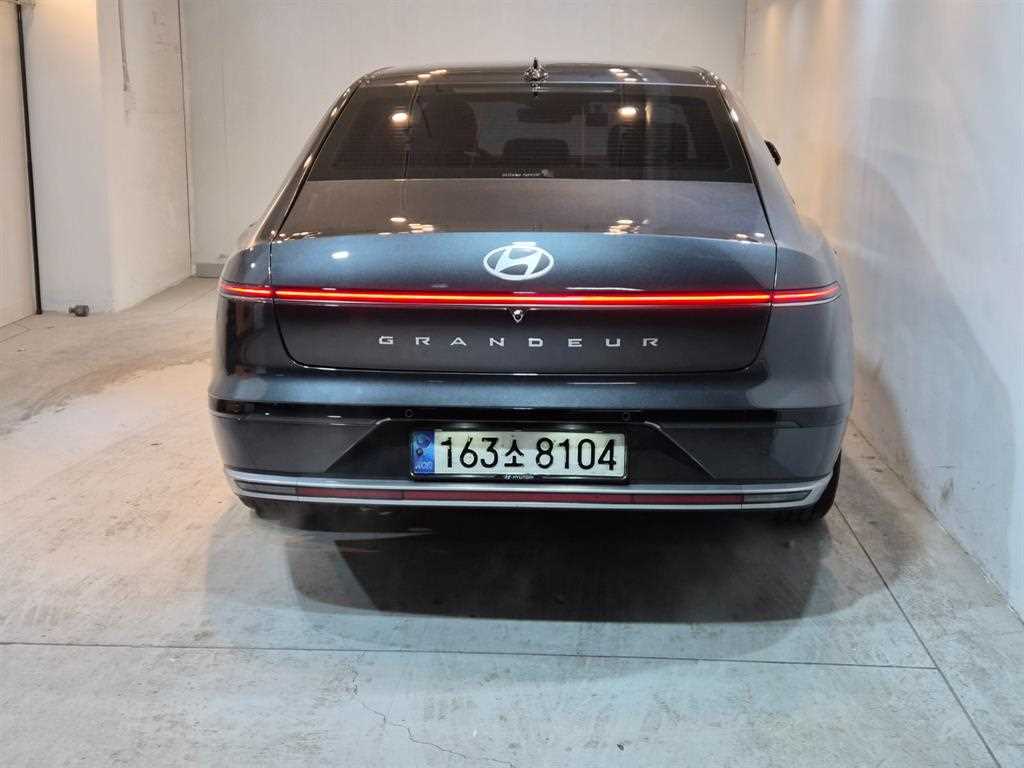 HYUNDAI Grandeur - Vista 3