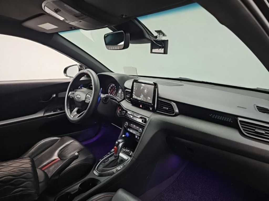 HYUNDAI Veloster 2018 Negro - Importación desde Corea - HF Imports Iquique - Foto 19