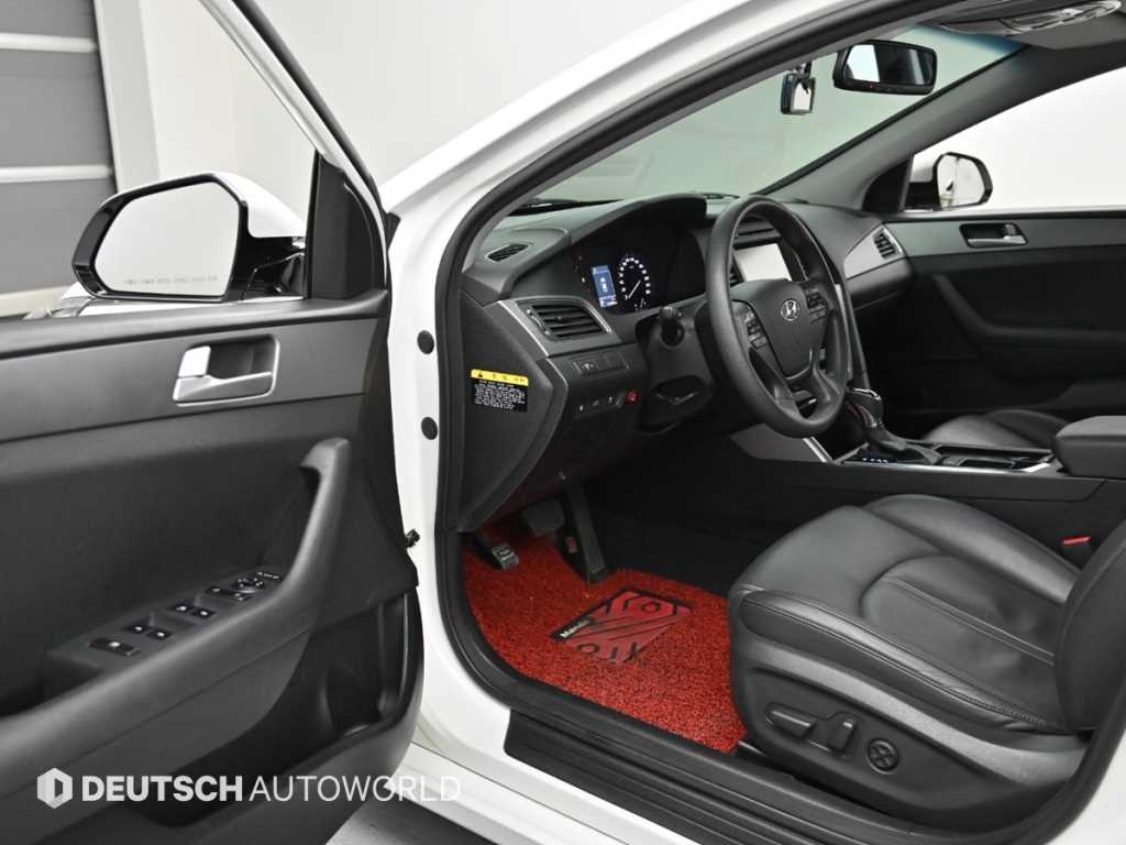 HYUNDAI Sonata - Vista 11