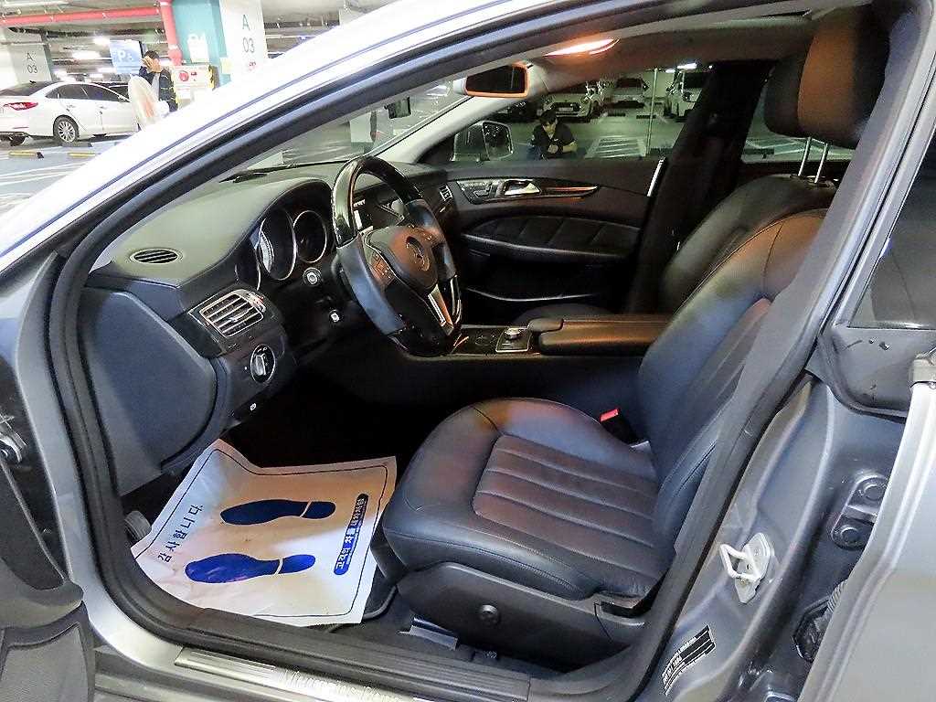 Mercedes Benz CLS Class 2014 Gris - Importación desde Corea - HF Imports Iquique - Foto 16