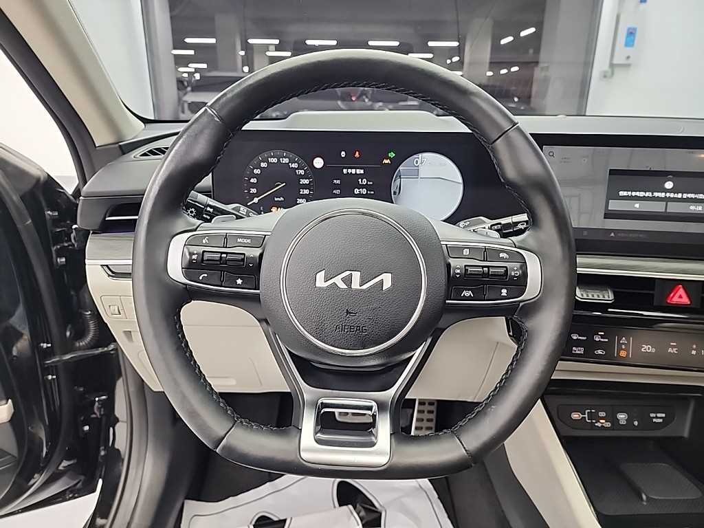 KIA K5 - Vista 9