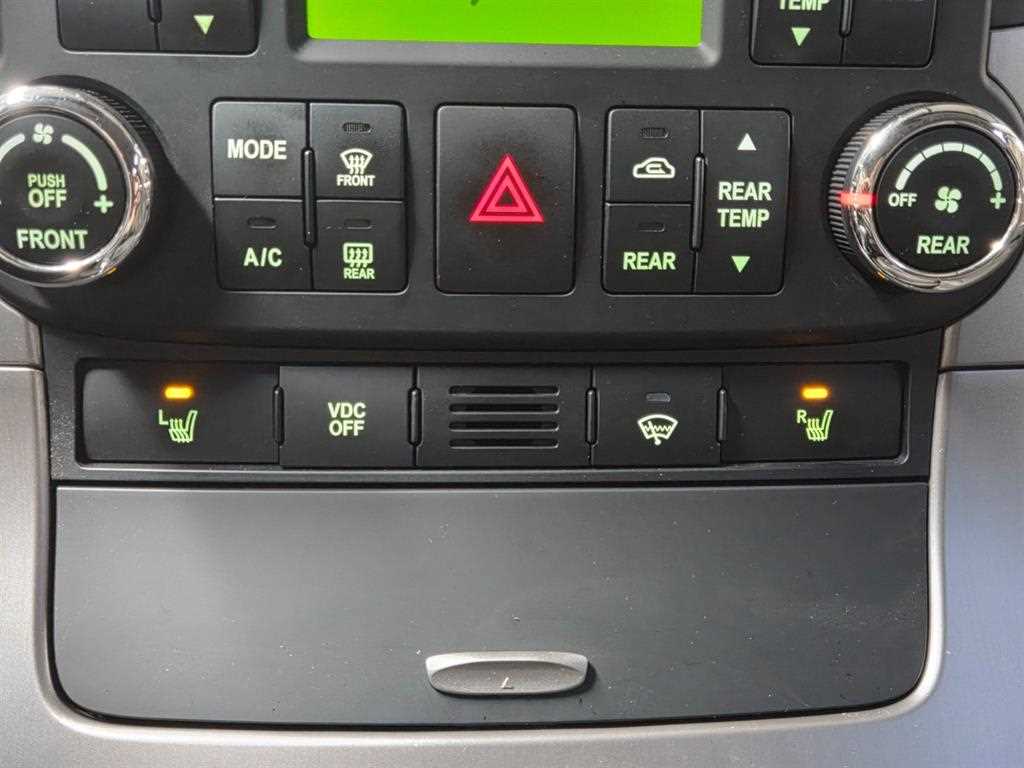 KIA Carnival 2013 Rojo - Importación desde Corea - HF Imports Iquique - Foto 17