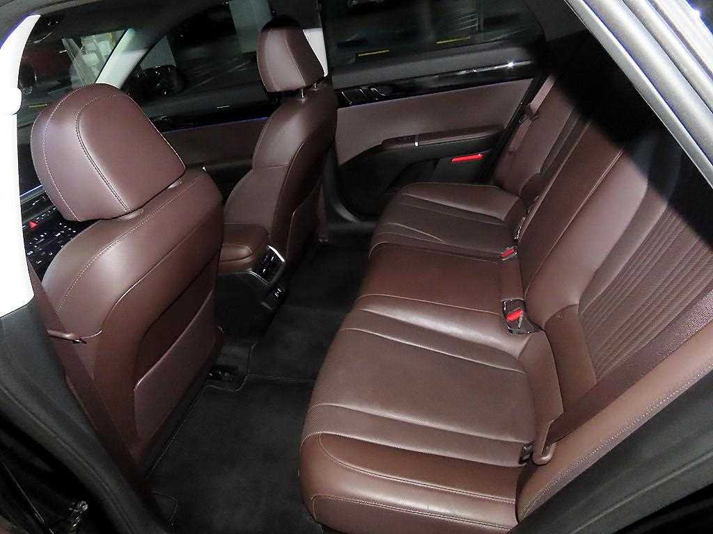 HYUNDAI Grandeur - Vista 7