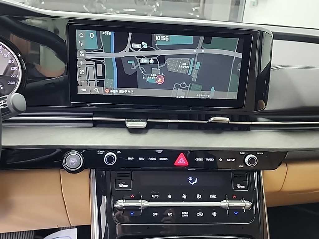 KIA Carnival - Vista 10