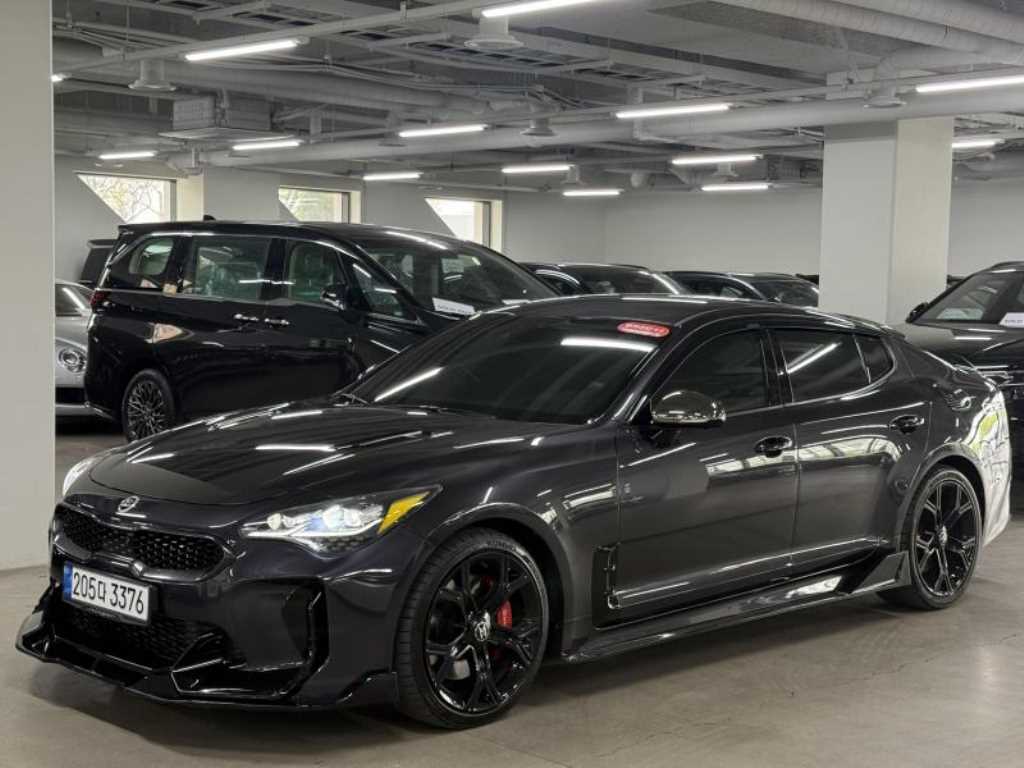 KIA Stinger - Vista 3