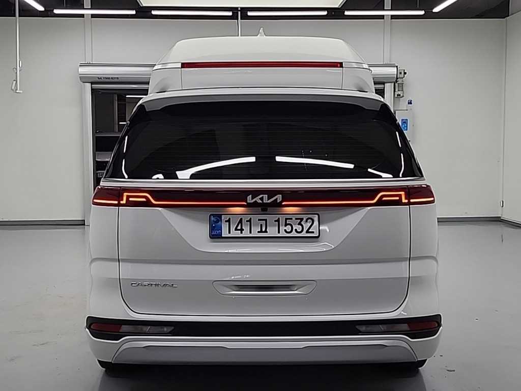 KIA Carnival - Vista 3