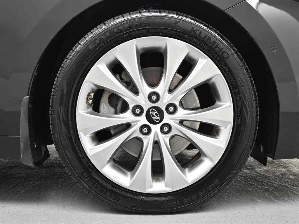 HYUNDAI Grandeur - Vista 5