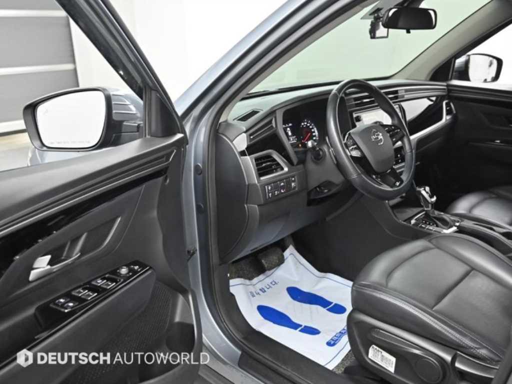 Ssangyong Korando - Vista 11