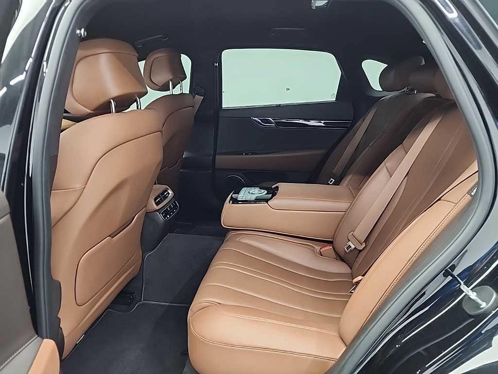 Genesis G80 - Vista 12