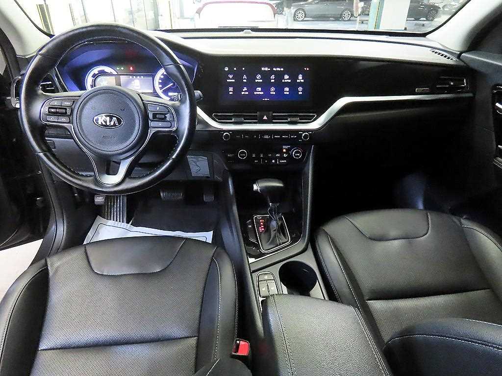 KIA Niro - Vista 10