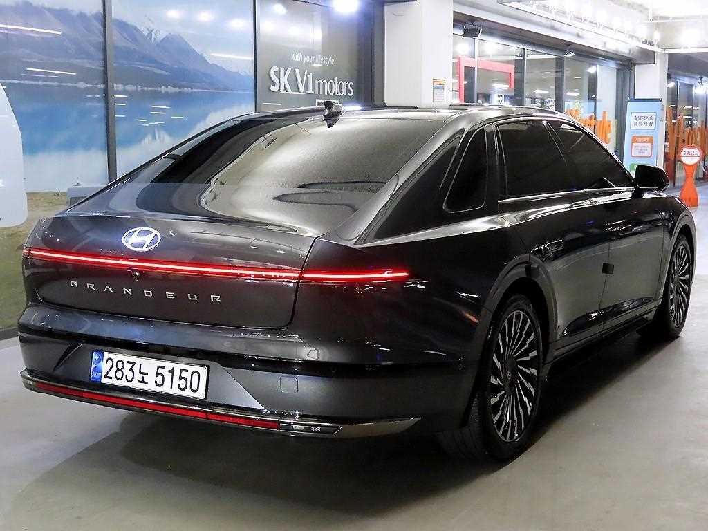 HYUNDAI Grandeur - Vista 4