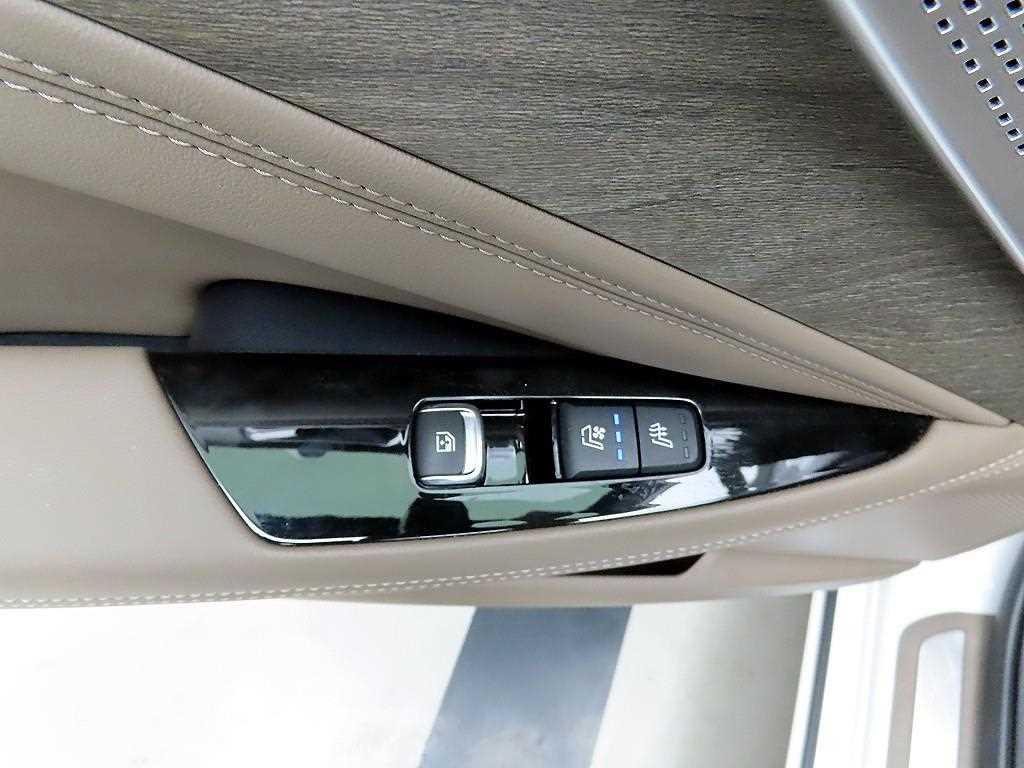 KIA K8 - Vista 12