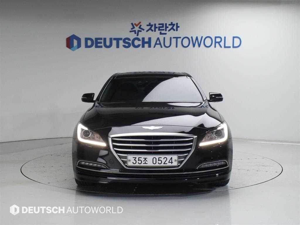 HYUNDAI Genesis - Vista 3