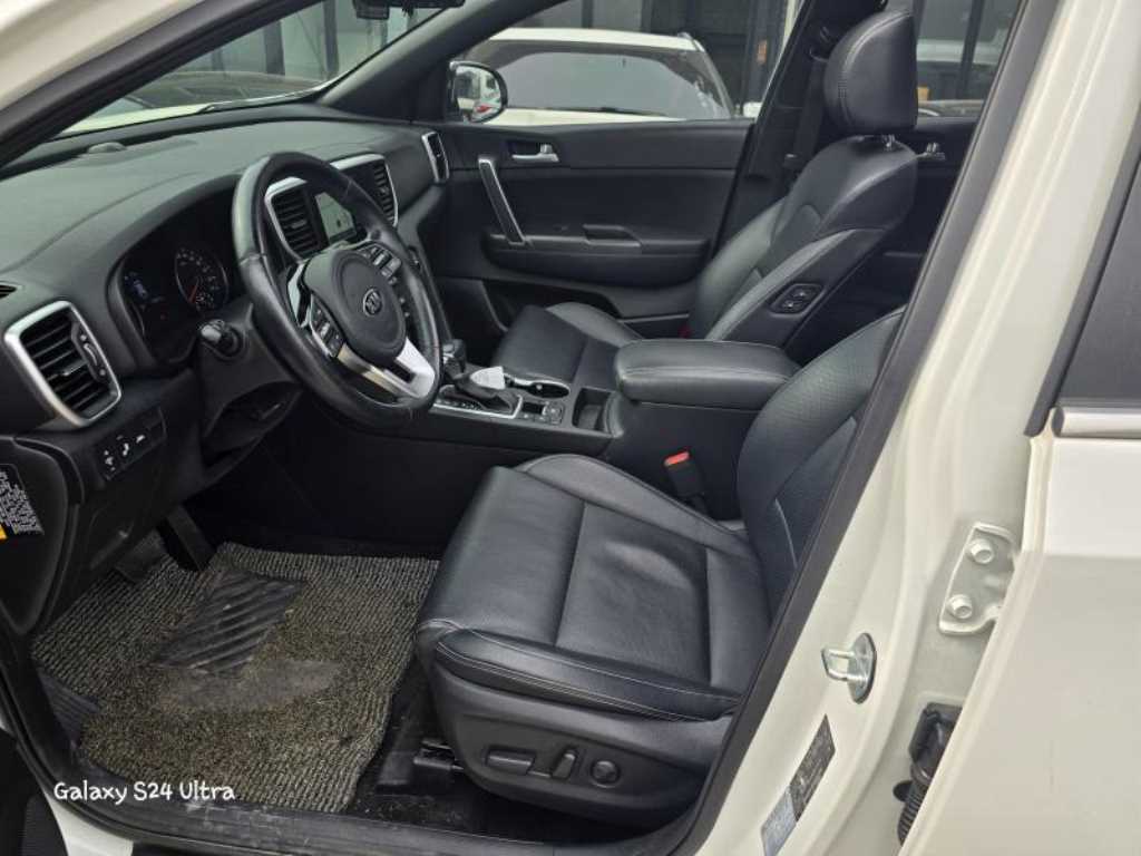 KIA Sportage - Vista 11