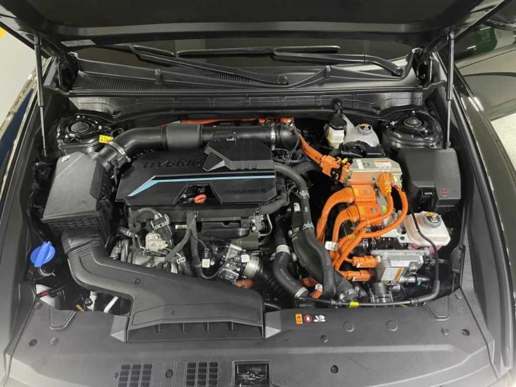 HYUNDAI Grandeur - Vista 5