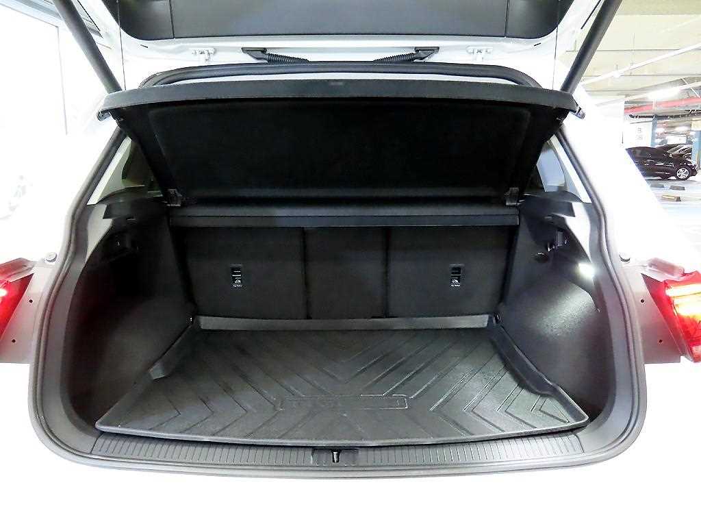 Volkswagen Tiguan 2021 Blanco - Importación desde Corea - HF Imports Iquique - Foto 17