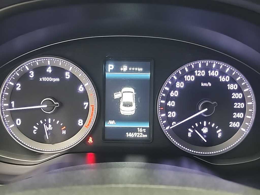 HYUNDAI Grandeur - Vista 6