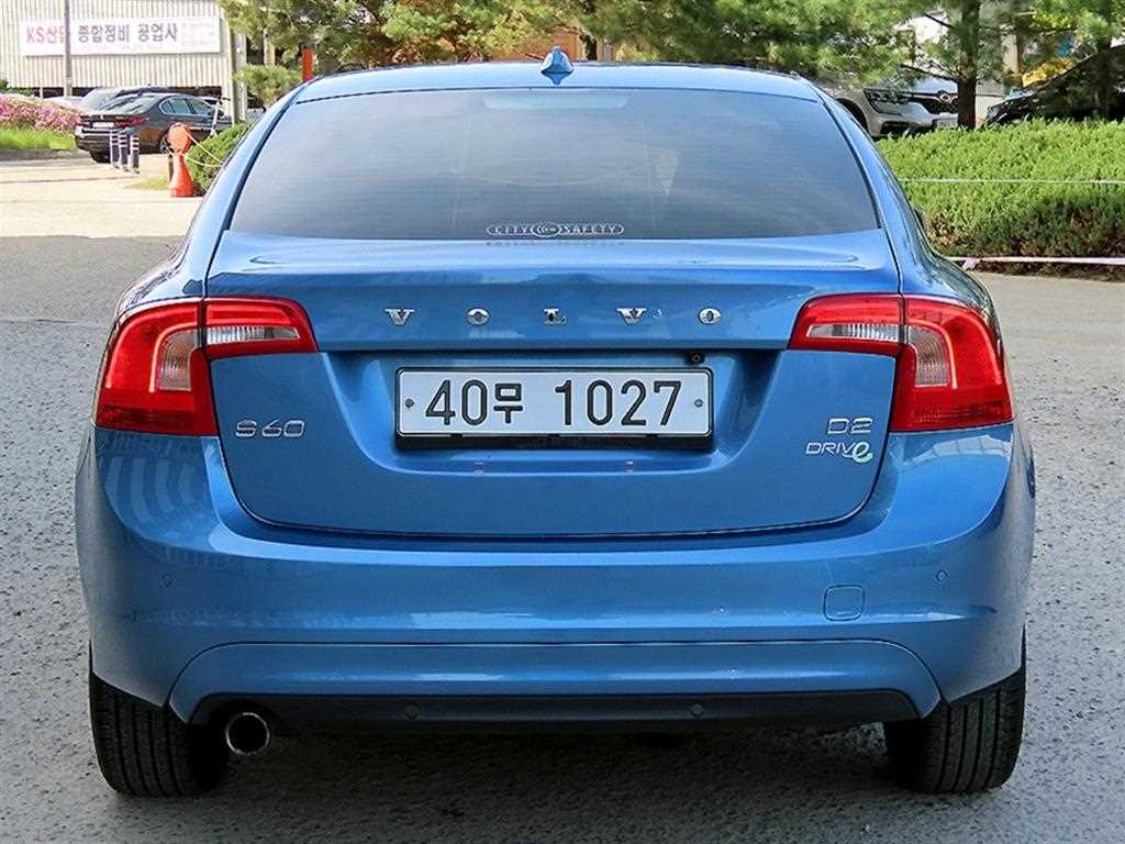 Volvo S60 - Vista 4