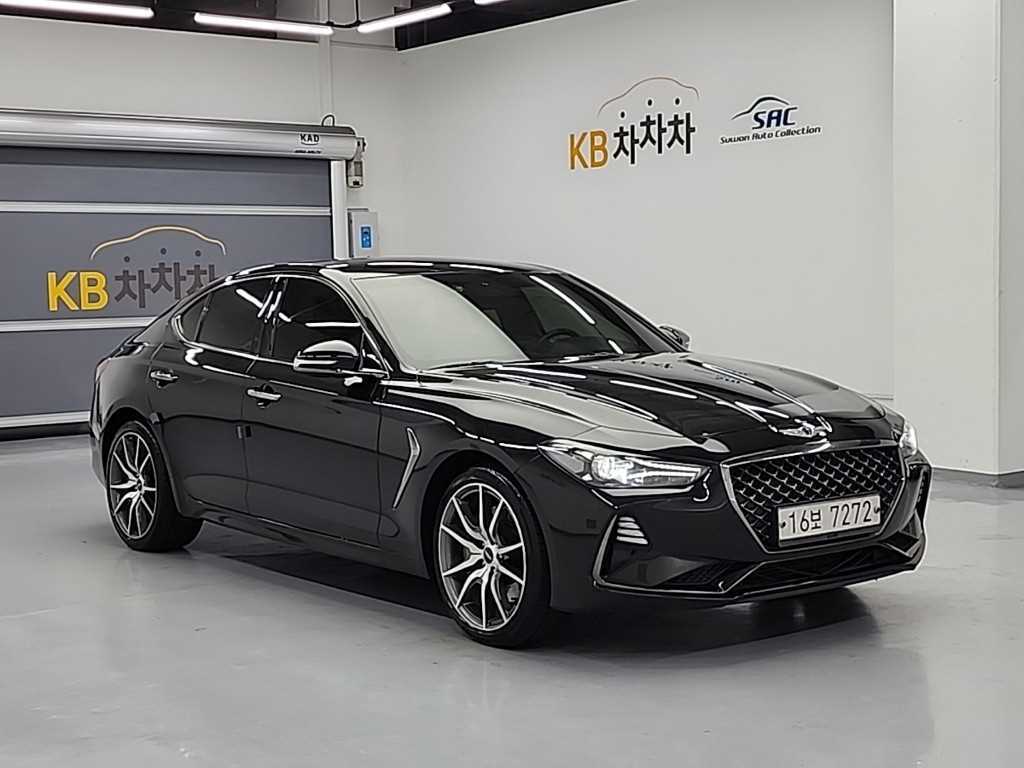 Genesis G70 - Vista 4