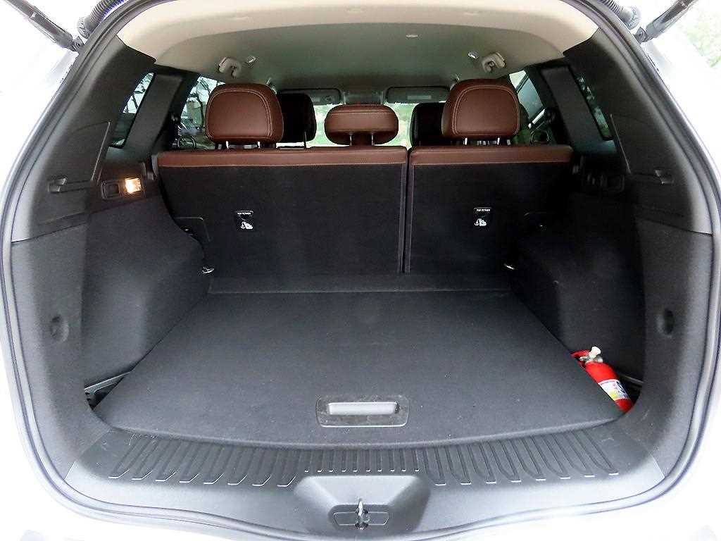 SAMSUNG QM6 2019 Blanco - Importación desde Corea - HF Imports Iquique - Foto 18