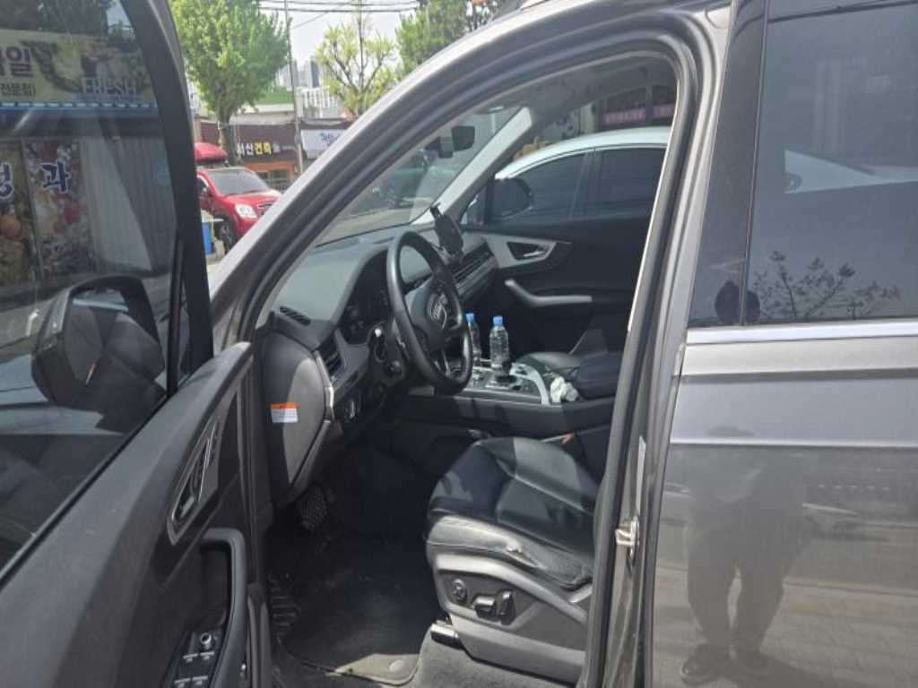 Audi Q7 - Vista 5