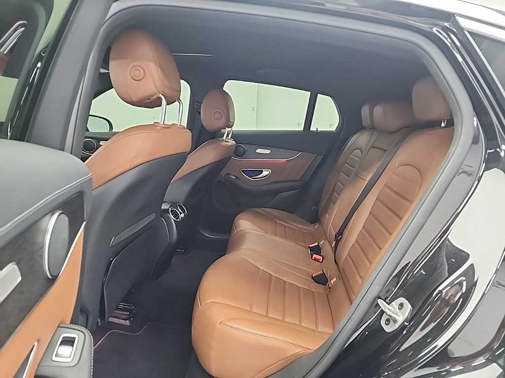 Mercedes Benz GLC Class - Vista 12