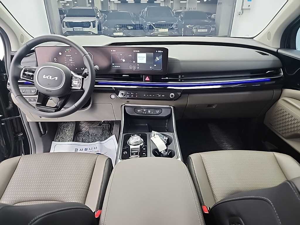 KIA Carnival - Vista 7