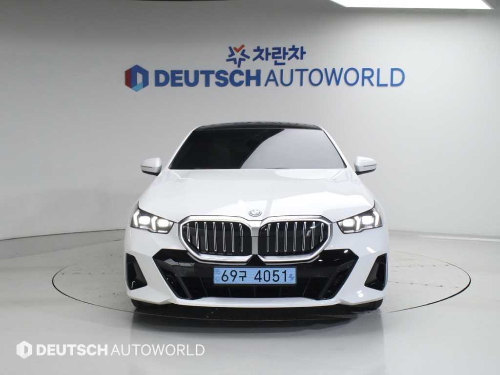 BMW i5 - Vista 3