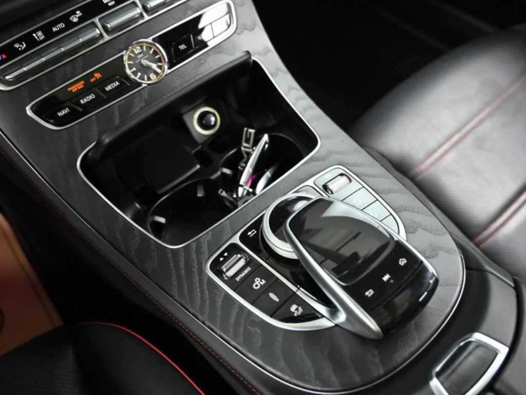 Mercedes Benz E class 2017 Plateado - Importación desde Corea - HF Imports Iquique - Foto 16