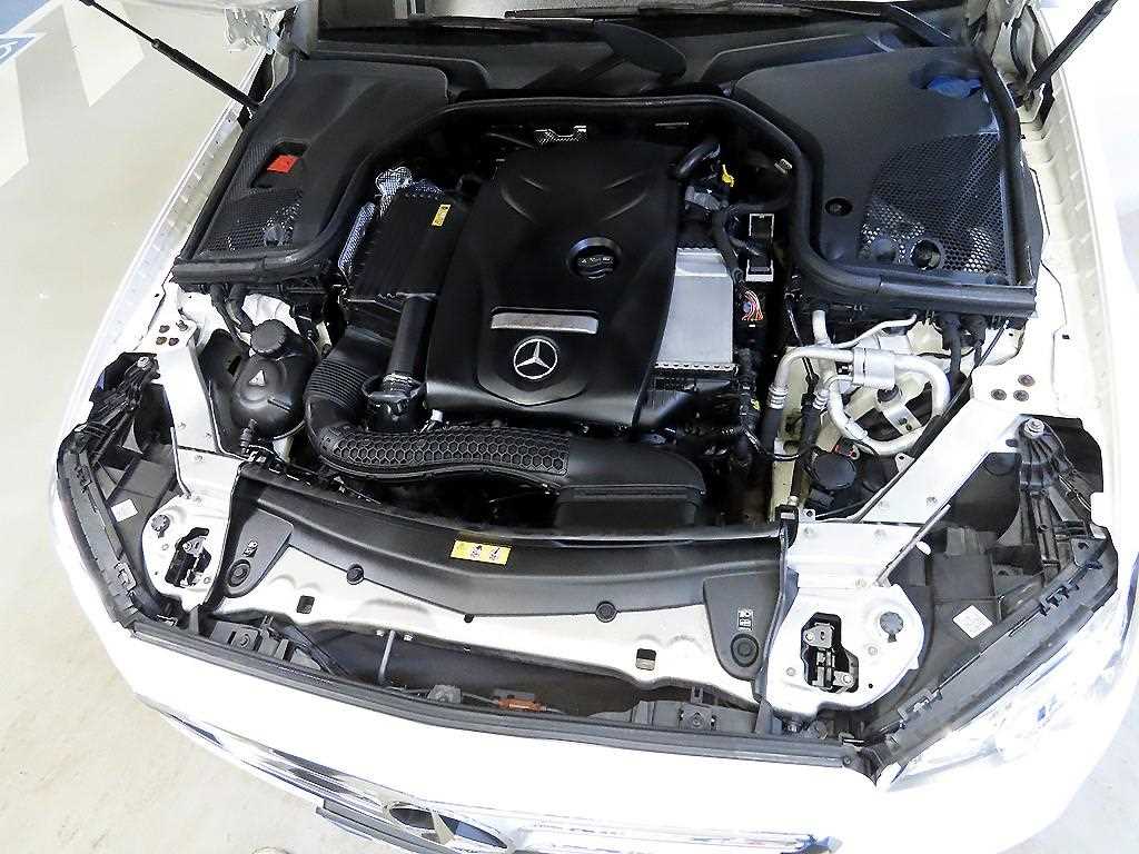 Mercedes Benz E class 2017 Blanco - Importación desde Corea - HF Imports Iquique - Foto 19