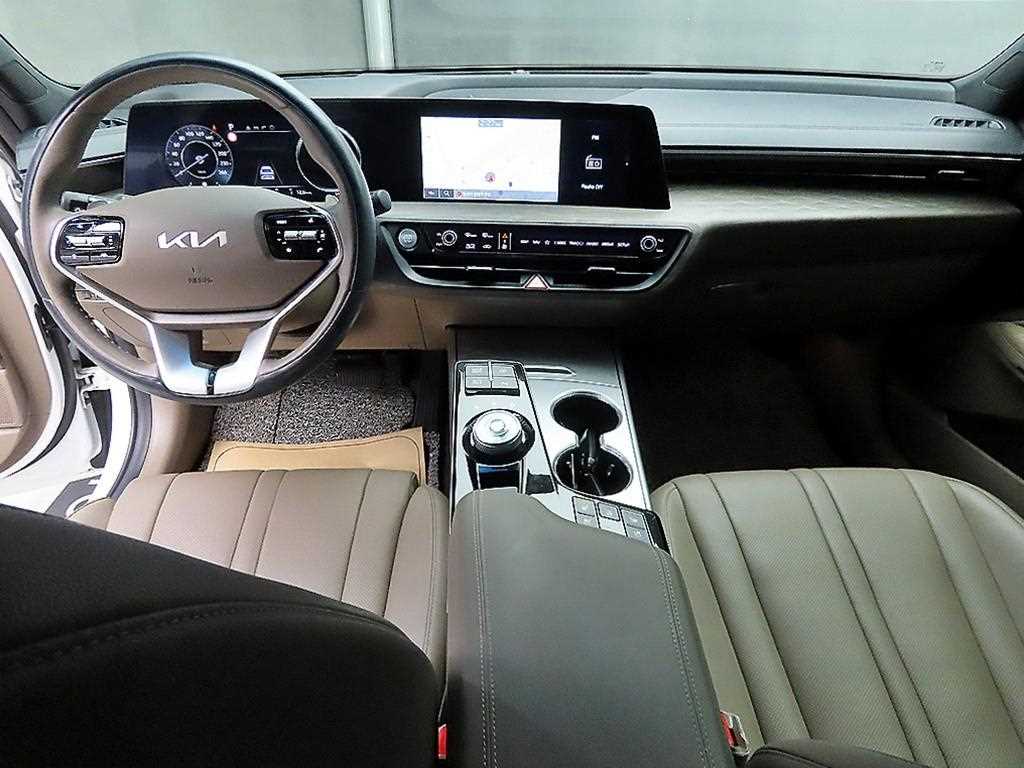 KIA K8 - Vista 7