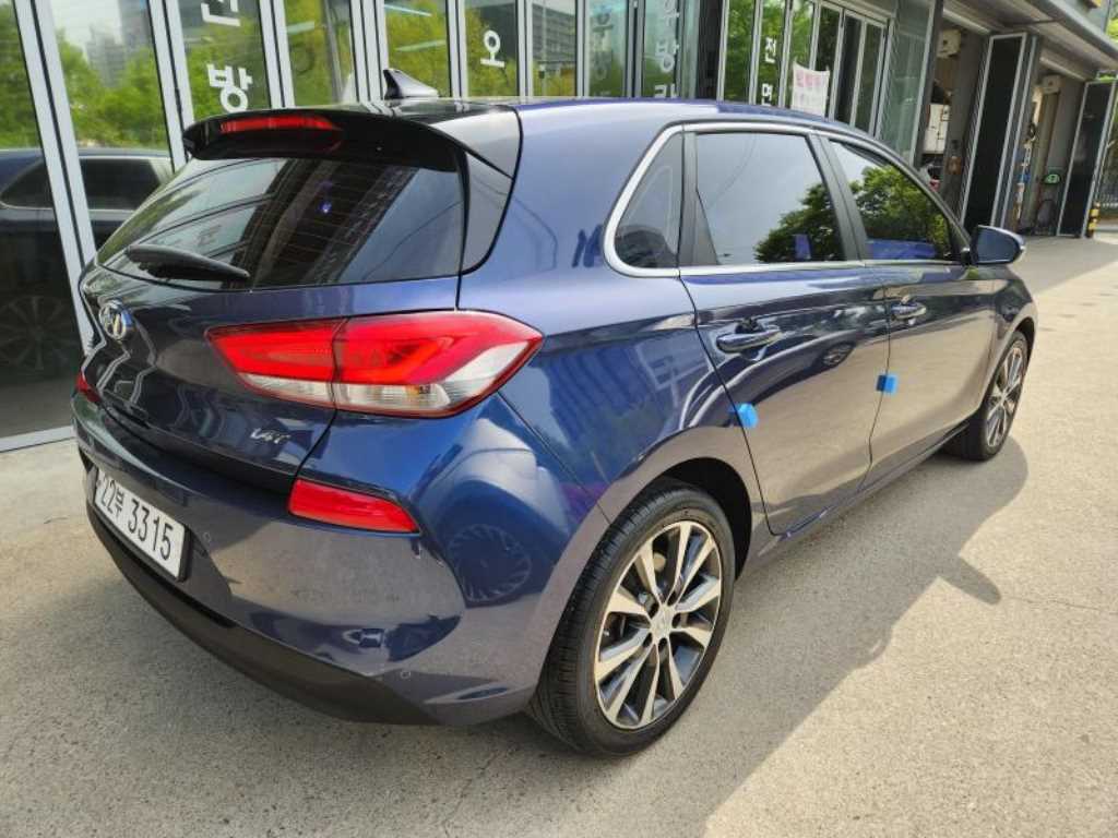 HYUNDAI i30 - Vista 4