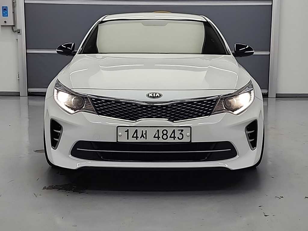 KIA K5 - Vista 2