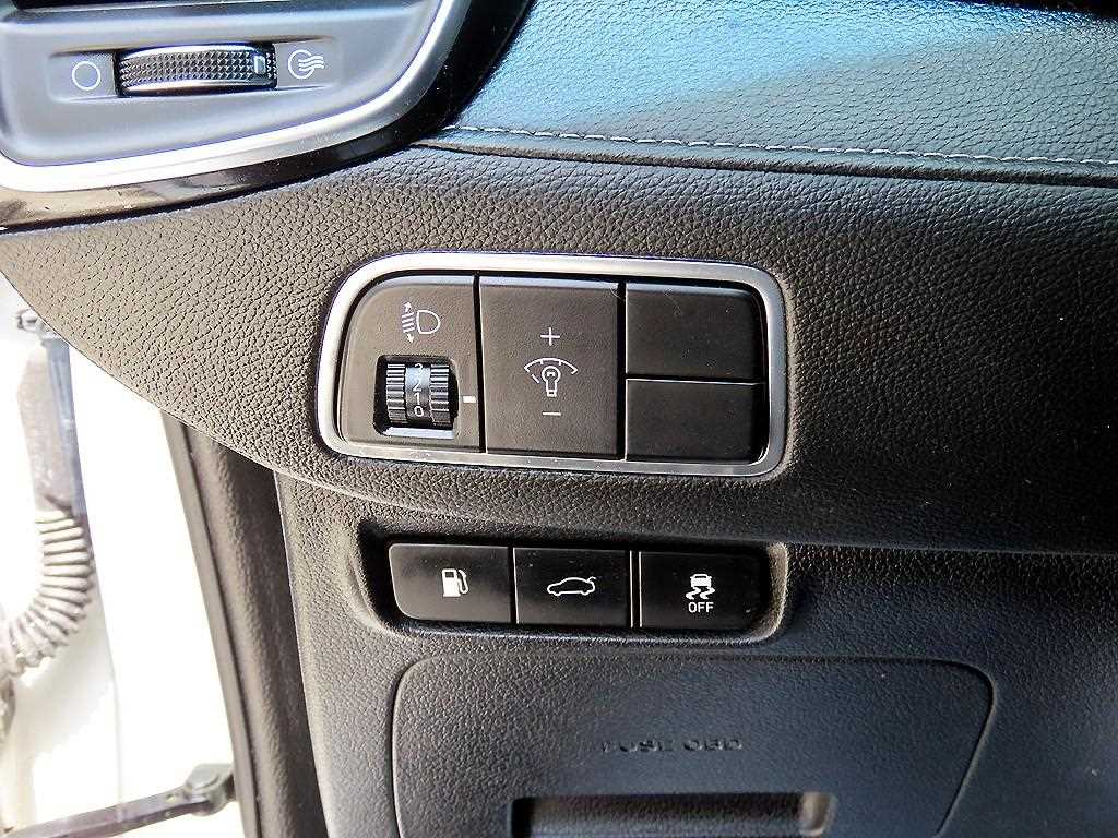 HYUNDAI Grandeur - Vista 12