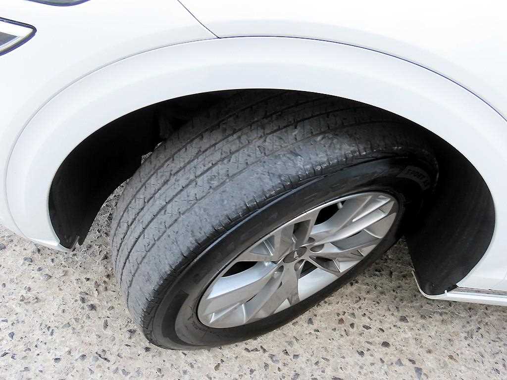 Genesis GV70 2022 Blanco - Importación desde Corea - HF Imports Iquique - Foto 20
