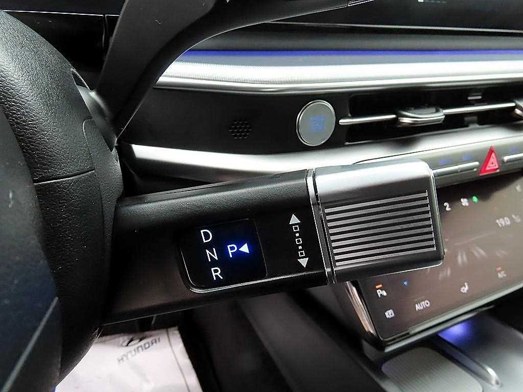 HYUNDAI Grandeur - Vista 11